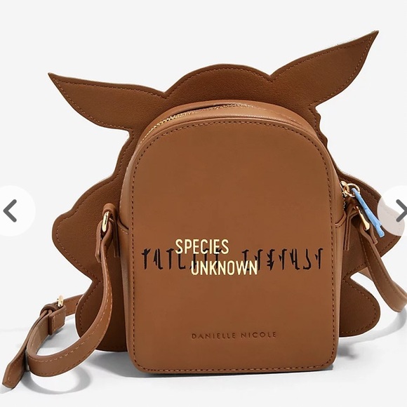 DANIELLE NICOLE STAR WARS THE MANDALORIAN THE CHILD CROSSBODY BAG! - Picture 2 of 5